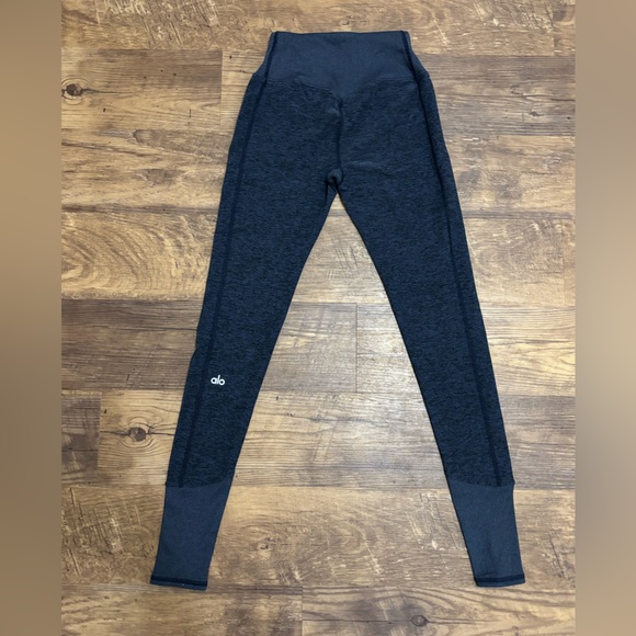 Alo Yoga Alosoft Lavish Bra & High-Waist Alosoft Lounge Leggings | Size XS - Picture 13 of 13